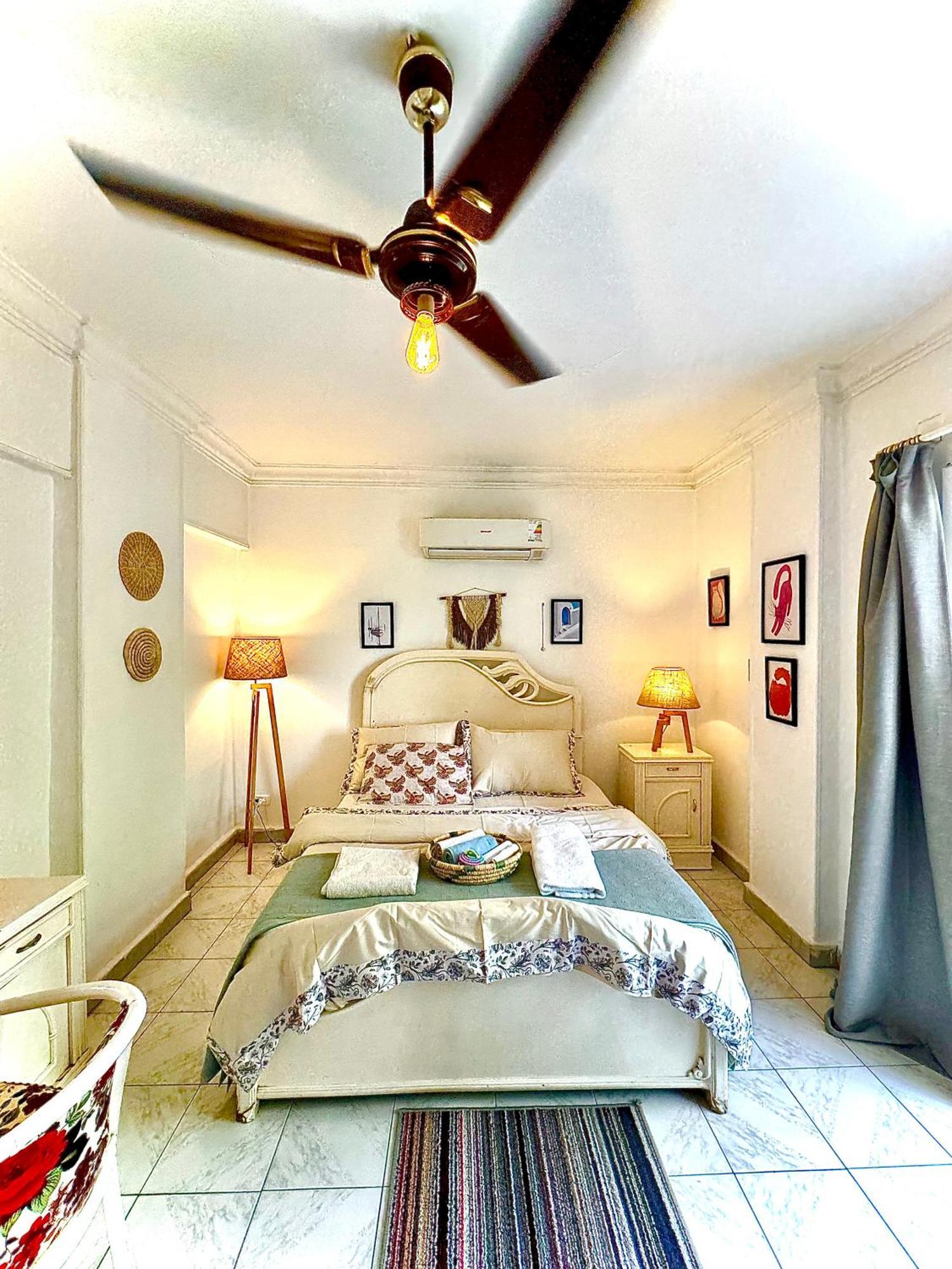 Large Room With Its Own Balcony Kairo Exterior foto